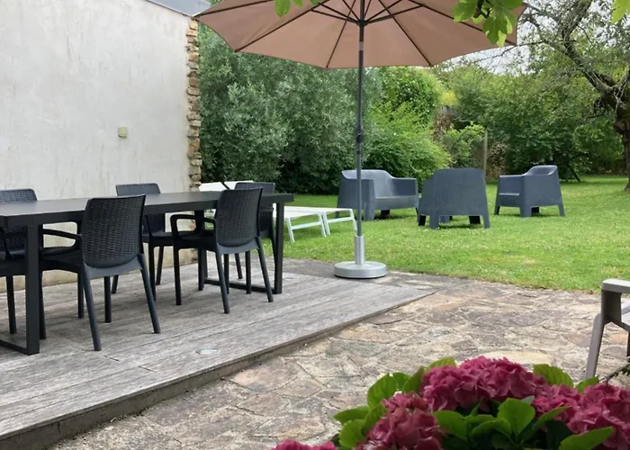 De Charme En Bord De Loire בית נופש *